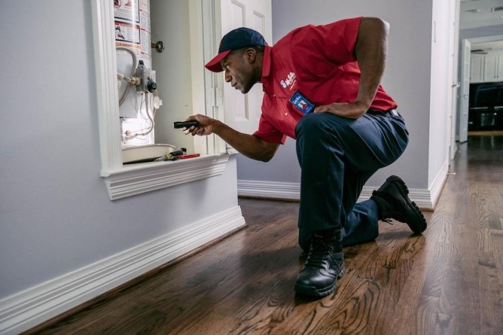 What to Do When Your Water Heater Starts Leaking